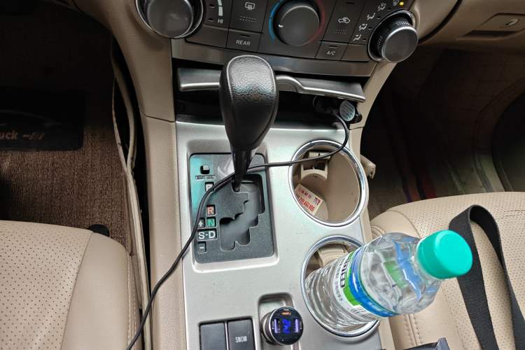 Used Toyota Highlander 2012 2.7L Two-Wheel Drive 7-Seater Elite Edition Gear Lever