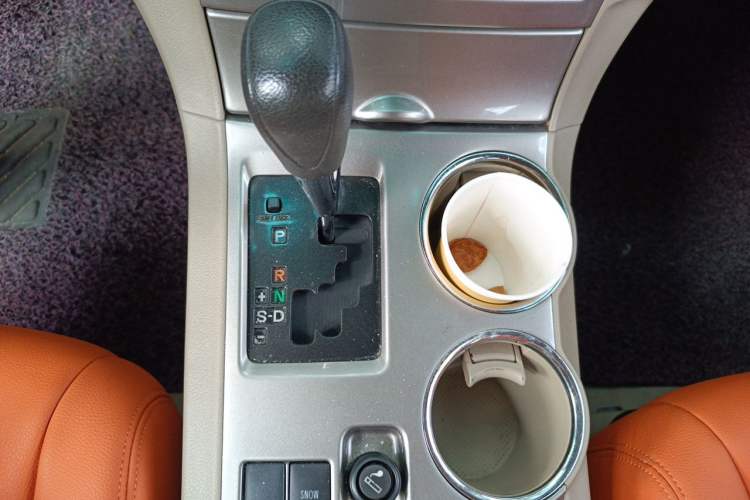 Used Toyota Highlander 2012 2.7L 2WD 5-Seater Elite Edition Gear Lever