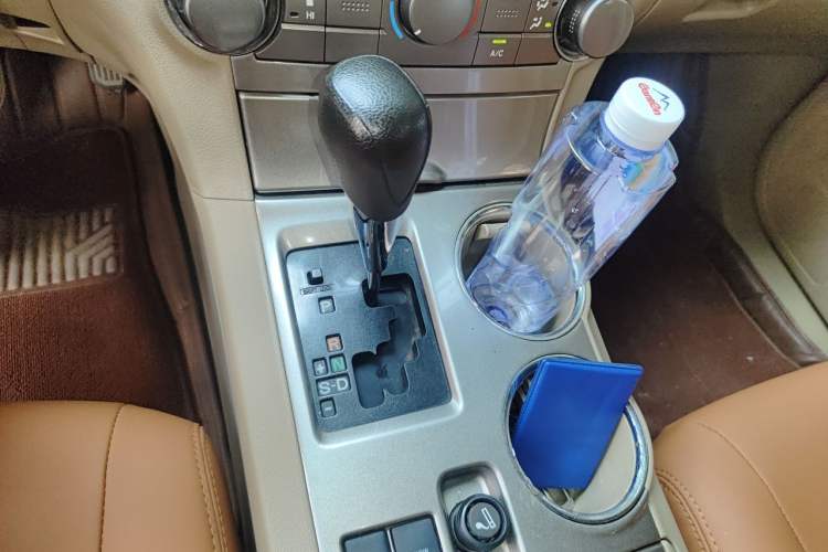 Used Toyota Highlander 2012 2.7L 2WD 5-Seater Elite Edition Gear Lever
