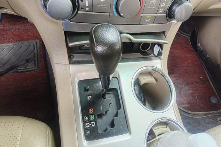 Used Toyota Highlander 2012 2.7L 2WD 5-Seater Elite Edition Gear Lever