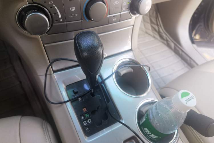 Used Toyota Highlander 2012 2.7L 2WD 5-Seater Elite Edition Gear Lever