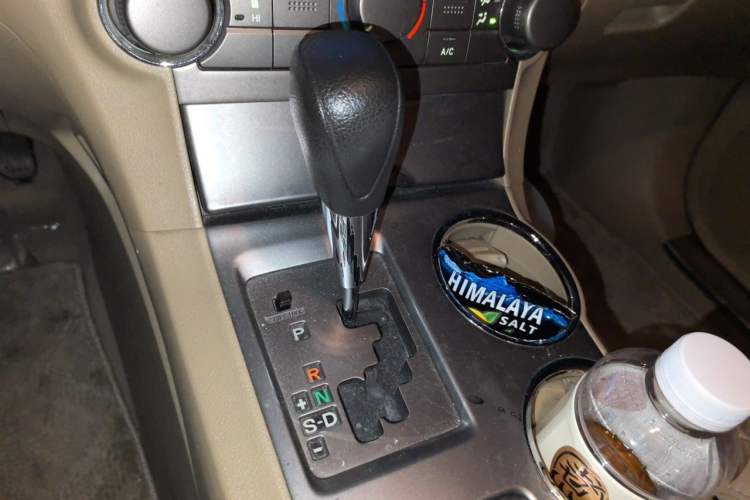 Used Toyota Highlander 2012 2.7L 2WD 5-Seater Elite Edition Gear Lever
