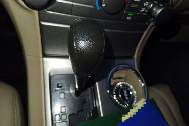 Used Toyota Highlander 2012 2.7L 2WD 5-Seater Elite Edition Gear Lever
