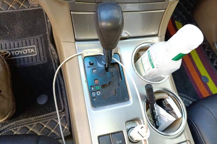 Used Toyota Highlander 2012 2.7L 2WD 5-Seater Elite Edition Gear Lever