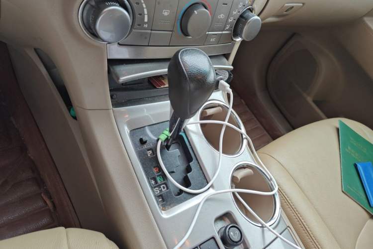 Used Toyota Highlander 2012 2.7L 2WD 5-Seater Elite Edition Gear Lever