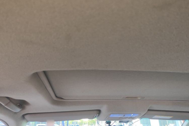 Used Toyota Highlander 2012 2.7L Two-Wheel Drive 7-Seater Luxury Edition Headliner