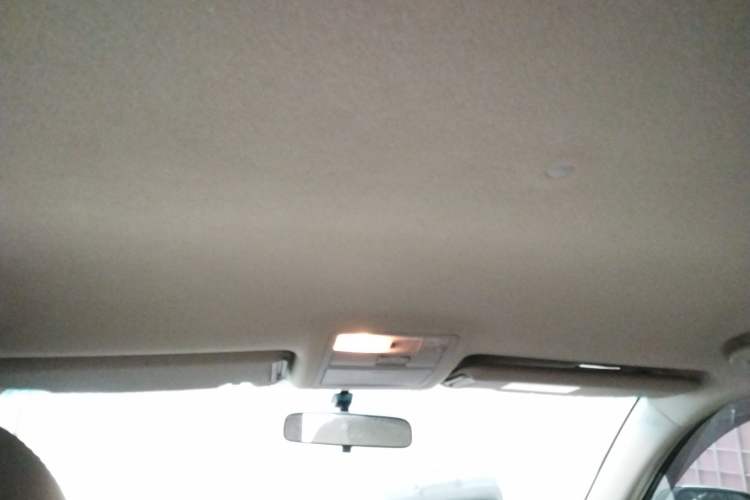 Used Toyota Highlander 2012 2.7L Two-Wheel Drive 5-Seater Sport Edition Headliner
