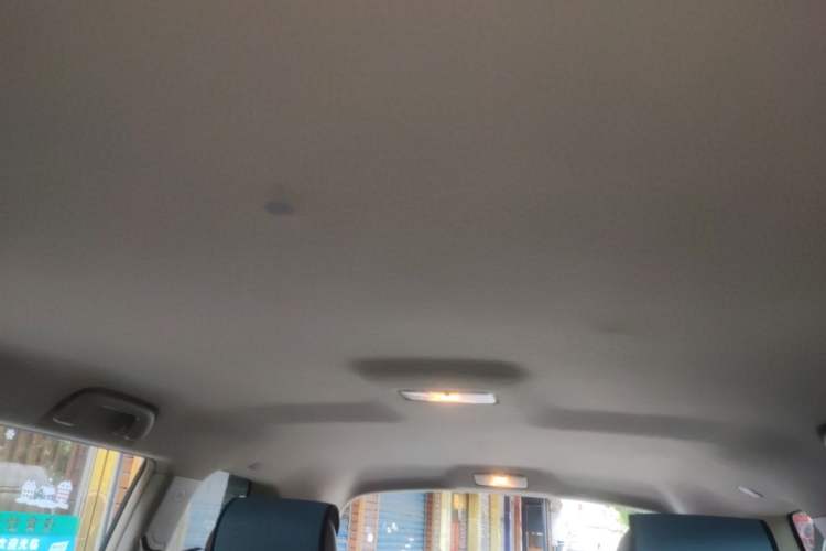 Used Toyota Highlander 2012 2.7L Two-Wheel Drive 5-Seater Sport Edition Headliner