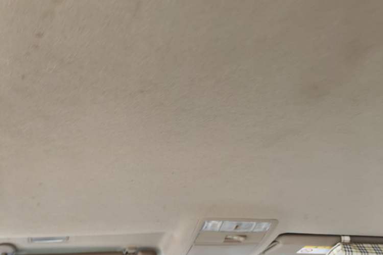 Used Toyota Highlander 2012 2.7L Two-Wheel Drive 7-Seater Elite Edition Headliner