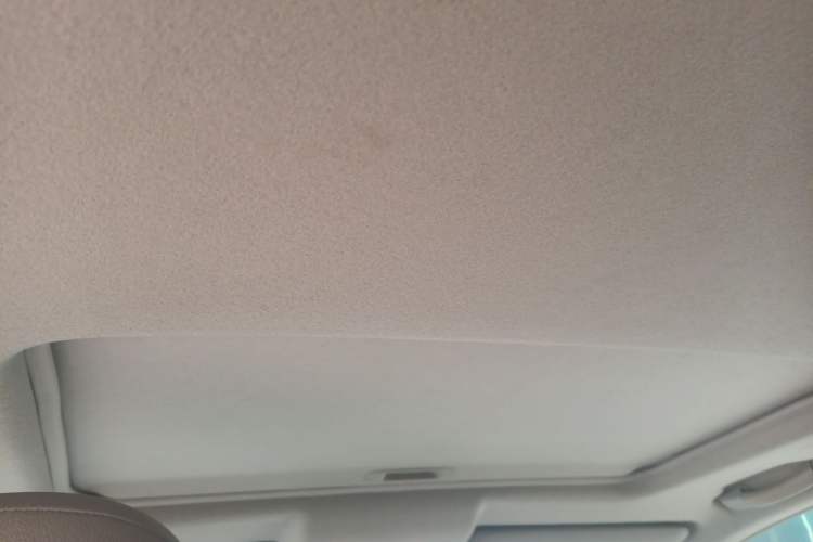 Used Toyota Highlander 2012 2.7L Two-Wheel Drive 7-Seater Luxury Edition Headliner