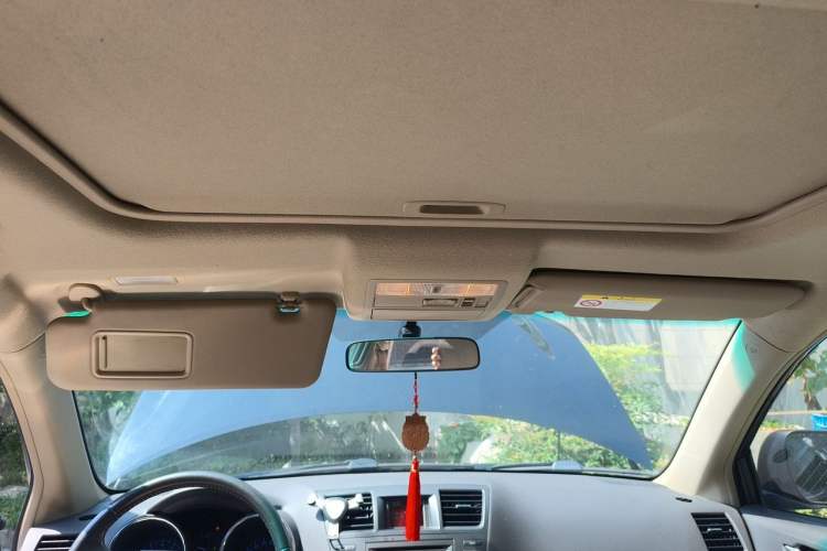 Used Toyota Highlander 2012 2.7L Two-Wheel Drive 7-Seater Luxury Edition Headliner