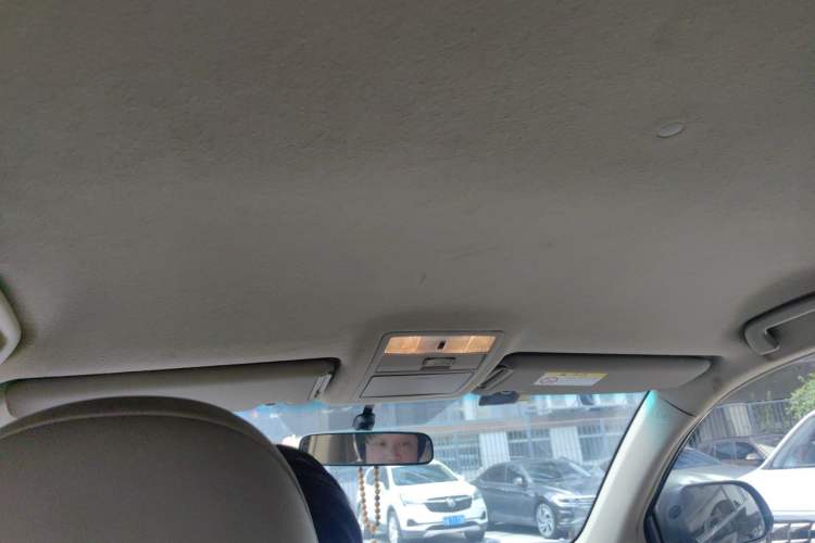 Used Toyota Highlander 2012 2.7L 2WD 5-Seater Elite Edition Headliner