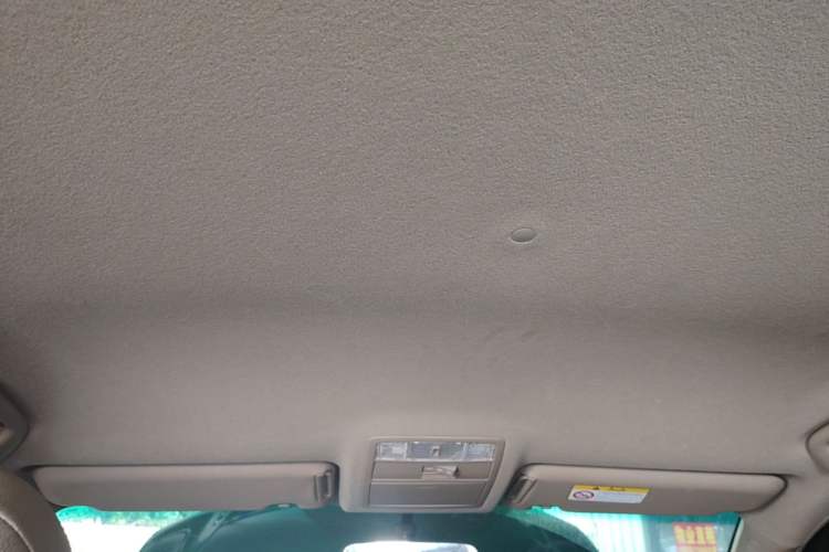 Used Toyota Highlander 2012 2.7L Two-Wheel Drive 5-Seater Sport Edition Headliner