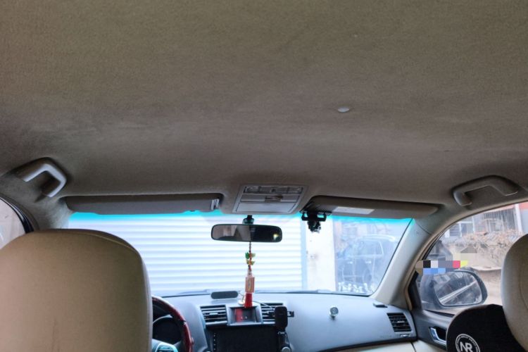 Used Toyota Highlander 2012 2.7L Two-Wheel Drive 7-Seater Elite Edition Headliner