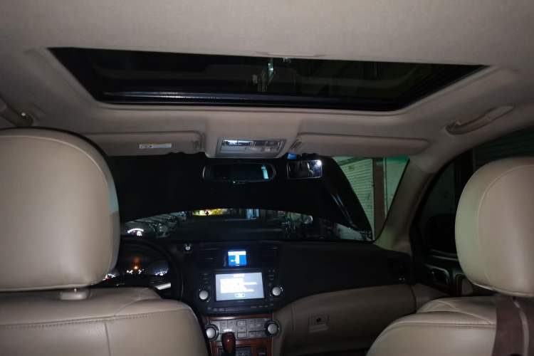 Used Toyota Highlander 2012 3.5L 4x4 7-Seater Ultimate Edition Headliner