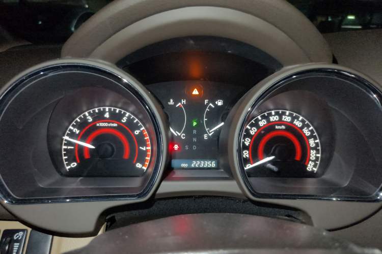 Used Toyota Highlander 2012 2.7L Two-Wheel Drive 7-Seater Luxury Edition Instrument Cluster