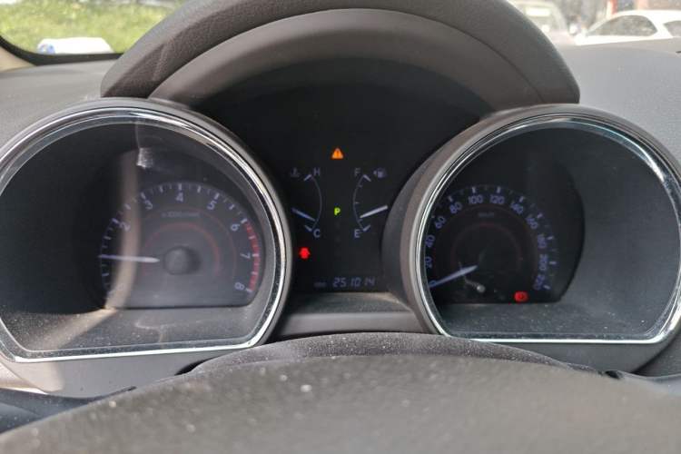 Used Toyota Highlander 2012 2.7L Two-Wheel Drive 7-Seater Luxury Edition Instrument Cluster