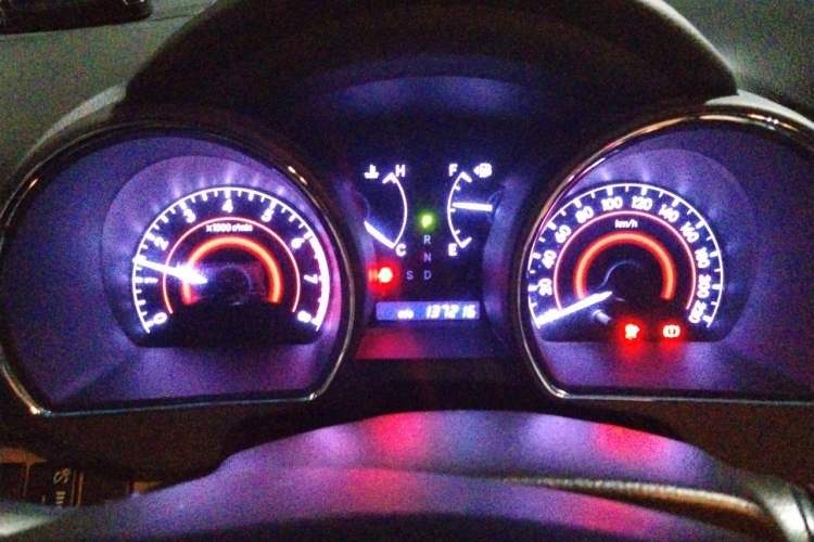 Used Toyota Highlander 2012 2.7L Two-Wheel Drive 7-Seater Elite Edition Instrument Cluster
