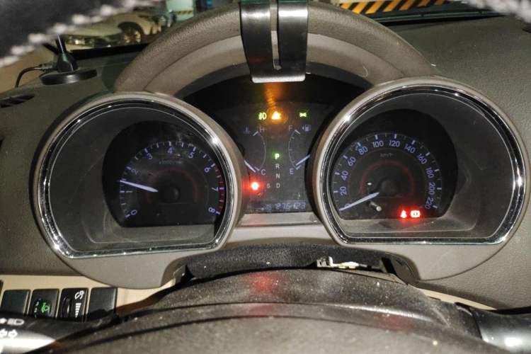 Used Toyota Highlander 2012 2.7L Two-Wheel Drive 7-Seater Luxury Edition Instrument Cluster