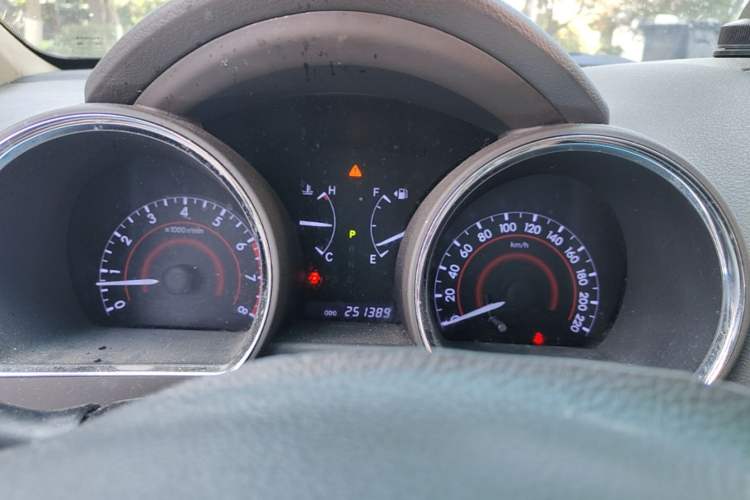 Used Toyota Highlander 2012 2.7L Two-Wheel Drive 7-Seater Luxury Edition Instrument Cluster