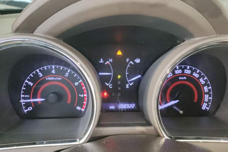 Used Toyota Highlander 2012 2.7L Two-Wheel Drive 7-Seater Luxury Edition Instrument Cluster