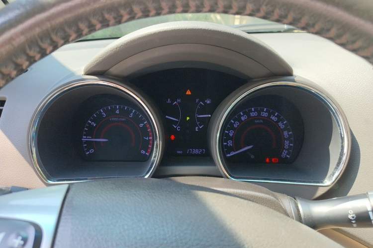 Used Toyota Highlander 2012 2.7L Two-Wheel Drive 7-Seater Luxury Edition Instrument Cluster