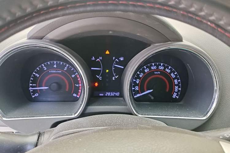 Used Toyota Highlander 2012 2.7L Two-Wheel Drive 7-Seater Luxury Edition Instrument Cluster