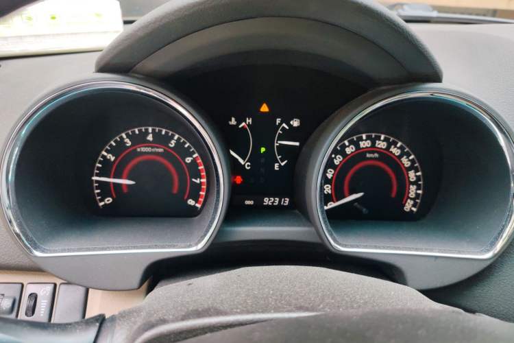Used Toyota Highlander 2012 2.7L Two-Wheel Drive 5-Seater Sport Edition Instrument Cluster