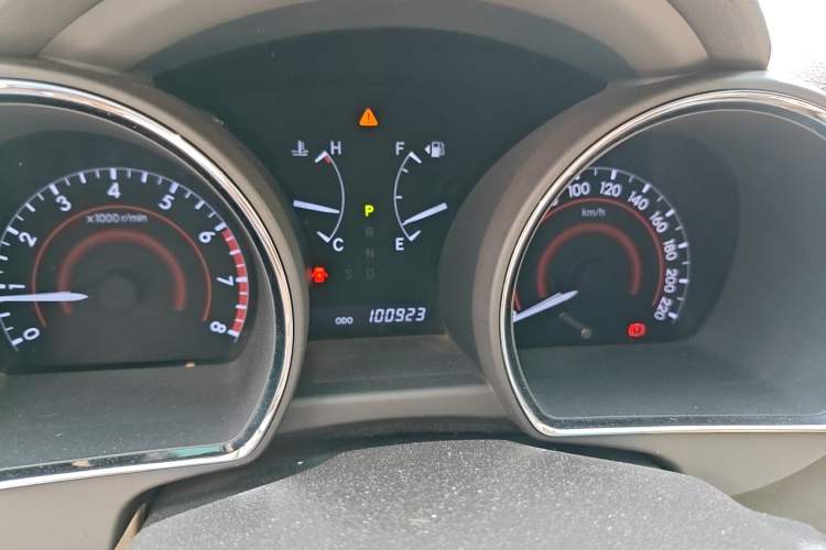 Used Toyota Highlander 2012 2.7L Two-Wheel Drive 5-Seater Sport Edition Instrument Cluster
