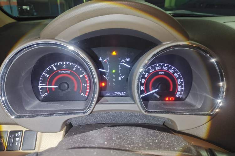 Used Toyota Highlander 2012 2.7L Two-Wheel Drive 7-Seater Luxury Edition Instrument Cluster