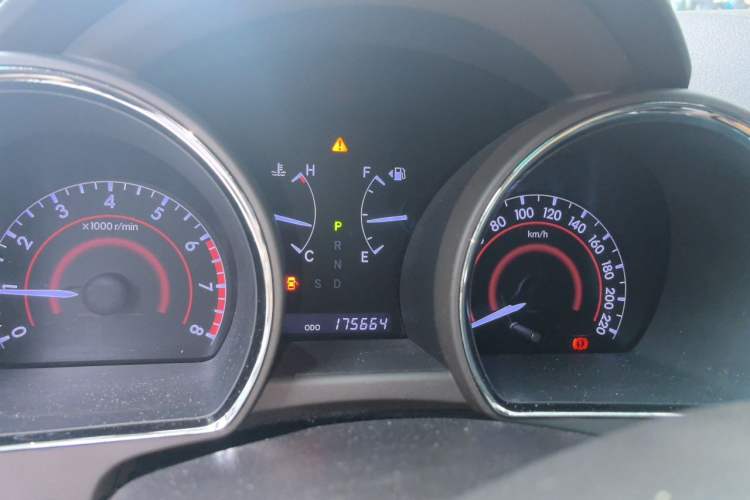 Used Toyota Highlander 2012 2.7L Two-Wheel Drive 7-Seater Luxury Edition Instrument Cluster