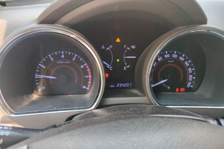 Used Toyota Highlander 2012 2.7L Two-Wheel Drive 7-Seater Luxury Edition Instrument Cluster
