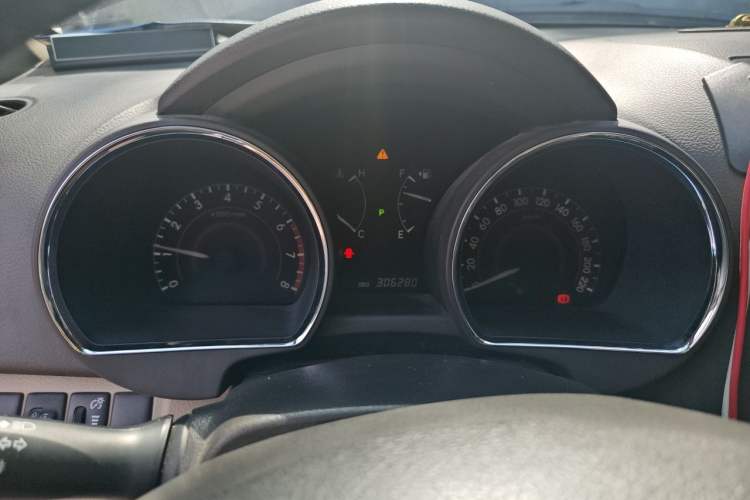 Used Toyota Highlander 2012 2.7L Two-Wheel Drive 7-Seater Luxury Edition Instrument Cluster