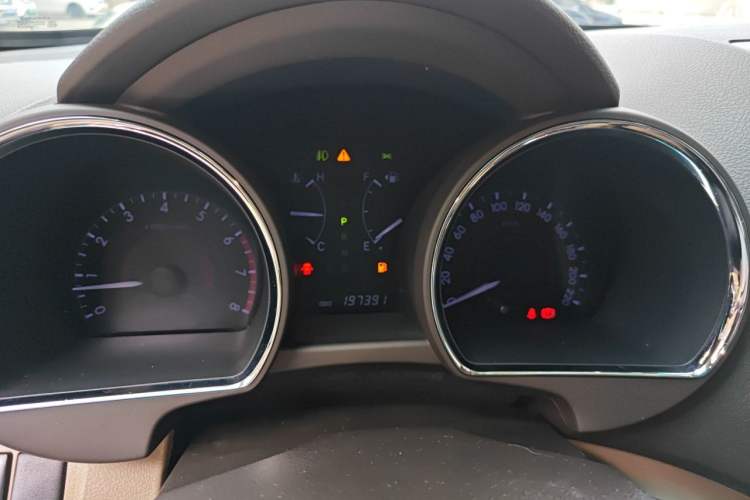 Used Toyota Highlander 2012 2.7L Two-Wheel Drive 7-Seater Luxury Edition Instrument Cluster