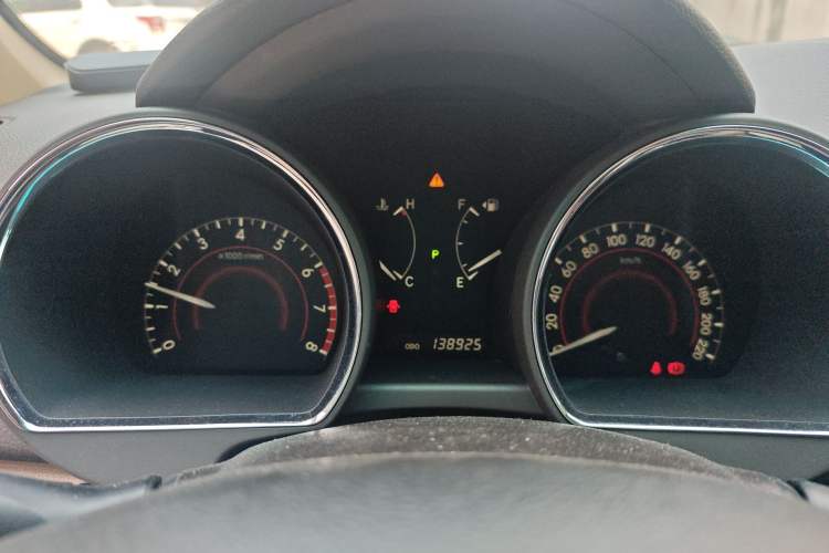 Used Toyota Highlander 2012 2.7L Two-Wheel Drive 7-Seater Luxury Edition Instrument Cluster