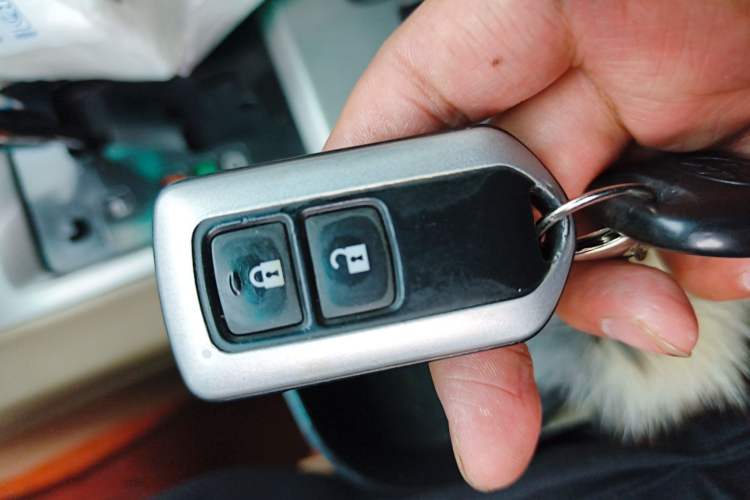 Used Toyota Highlander 2012 2.7L 2WD 5-Seater Elite Edition Interior 1