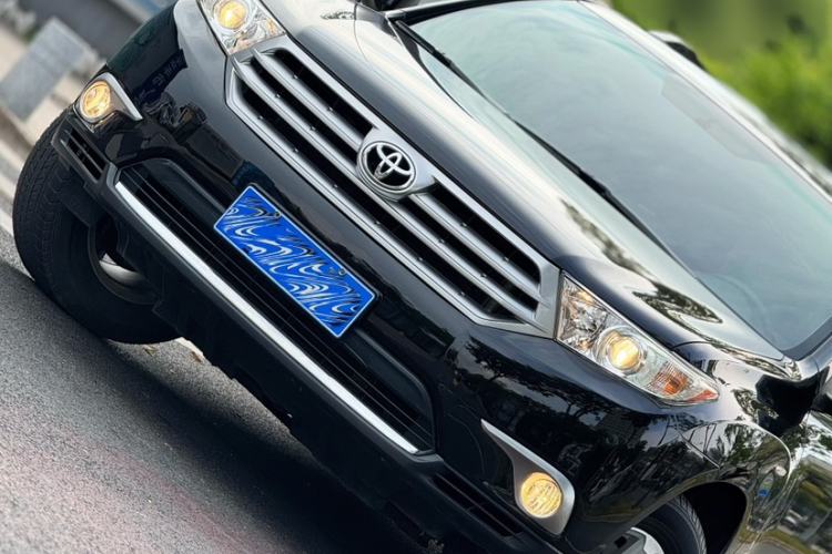 Used Toyota Highlander 2012 2.7L 2WD 5-Seater Elite Edition Interior 5