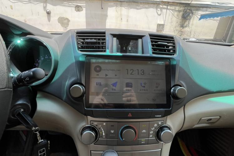 Used Toyota Highlander 2012 2.7L 2WD 5-Seater Elite Edition Interior 5