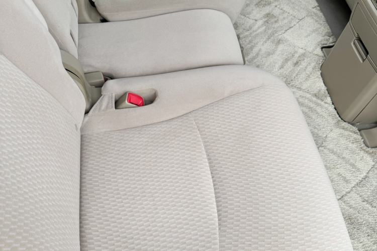 Used Toyota Highlander 2012 2.7L 2WD 5-Seater Elite Edition Interior 8