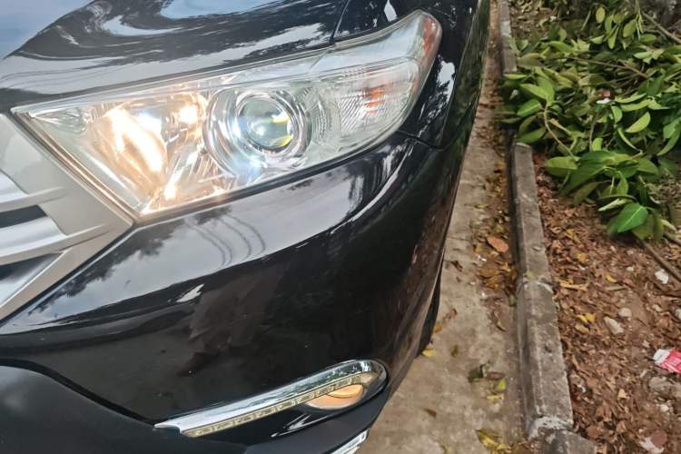 Used Toyota Highlander 2012 2.7L Two-Wheel Drive 7-Seater Elite Edition Left Front Headlight