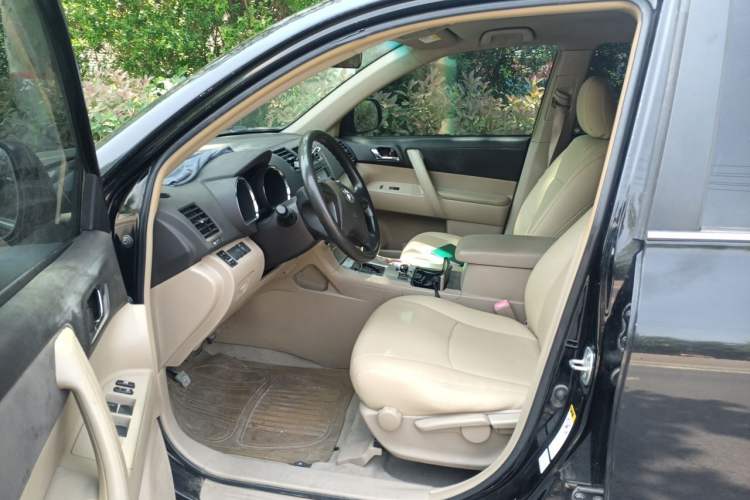 Used Toyota Highlander 2012 2.7L 2WD 5-Seater Elite Edition Left Front Seat