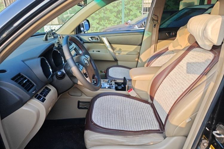 Used Toyota Highlander 2012 2.7L Two-Wheel Drive 7-Seater Luxury Navigation Edition Left Front Seat