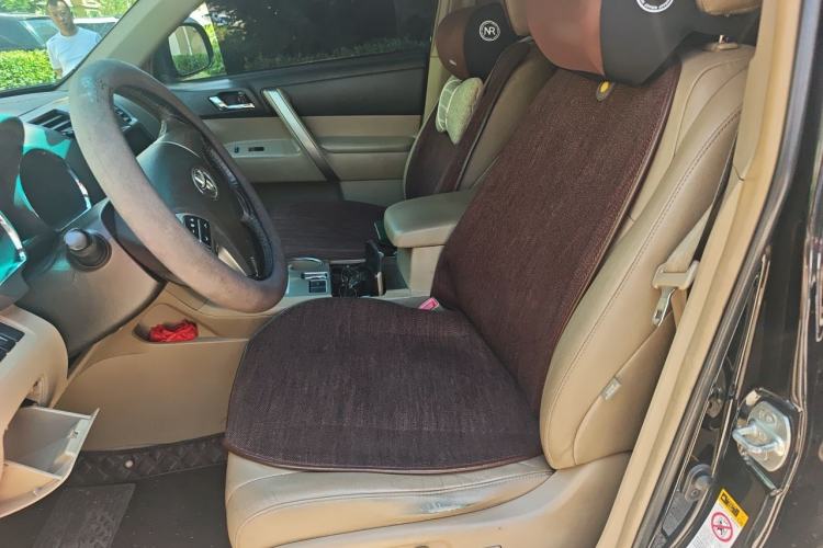 Used Toyota Highlander 2012 2.7L Two-Wheel Drive 5-Seater Sport Edition Left Front Seat