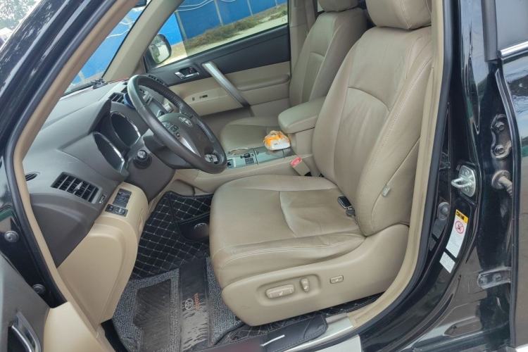Used Toyota Highlander 2012 2.7L Two-Wheel Drive 7-Seater Luxury Navigation Edition Left Front Seat