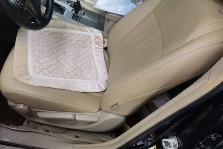 Used Toyota Highlander 2012 3.5L 4x4 7-Seater Elite Edition Left Front Seat