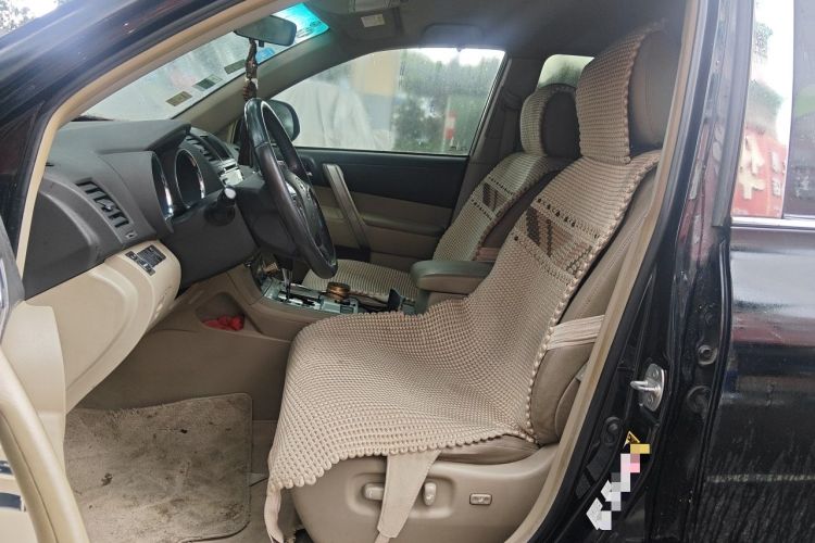 Used Toyota Highlander 2012 2.7L Two-Wheel Drive 5-Seater Sport Edition Left Front Seat