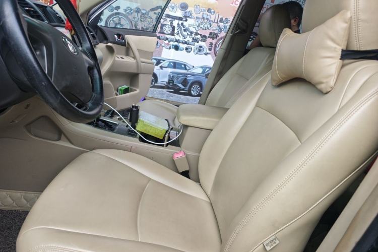 Used Toyota Highlander 2012 2.7L Two-Wheel Drive 7-Seater Elite Edition Left Front Seat