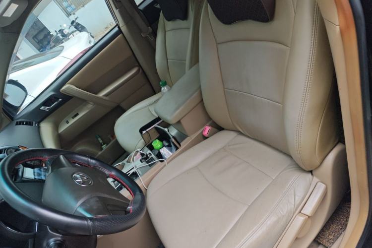 Used Toyota Highlander 2012 2.7L Two-Wheel Drive 7-Seater Elite Edition Left Front Seat