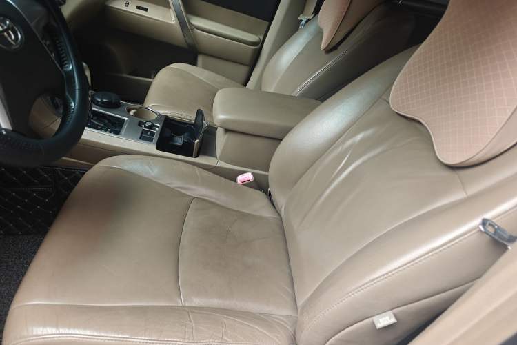 Used Toyota Highlander 2012 2.7L Two-Wheel Drive 5-Seater Sport Edition Left Front Seat