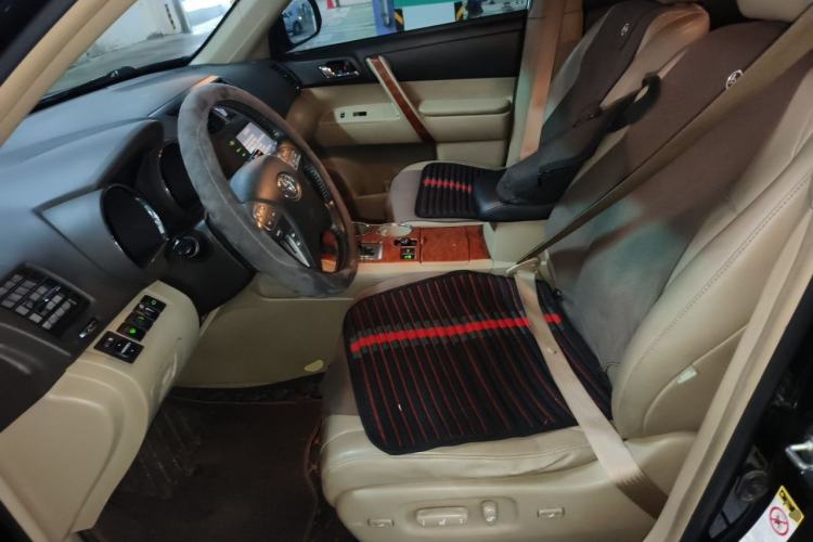 Used Toyota Highlander 2012 3.5L 4x4 7-Seater Ultimate Edition Left Front Seat
